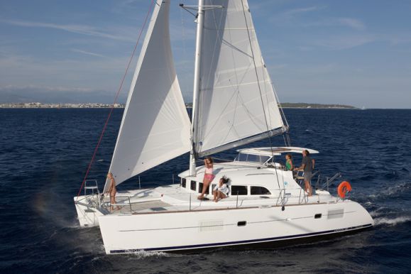 Lagoon 380 S2 Catamaran 