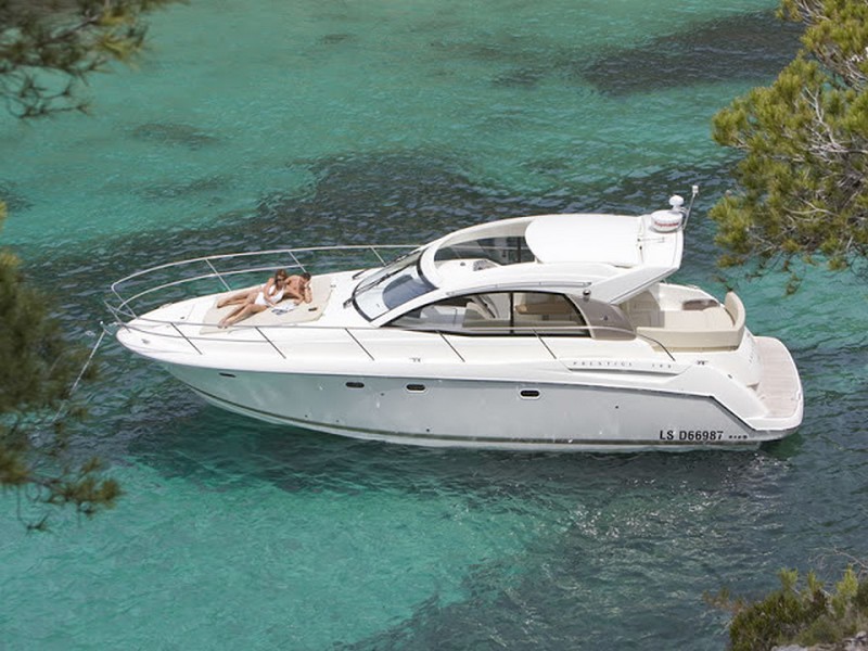 Croatia, Split. Jeanneau Prestige 38 S HT